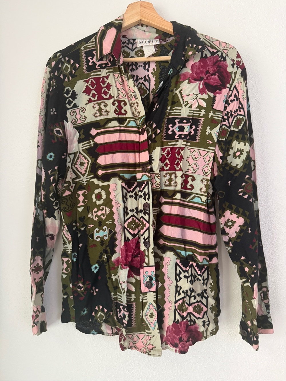 Vintage Blouse Size s Floral  Tribal Button Up Long Sleeved Mixit Collared Shirt